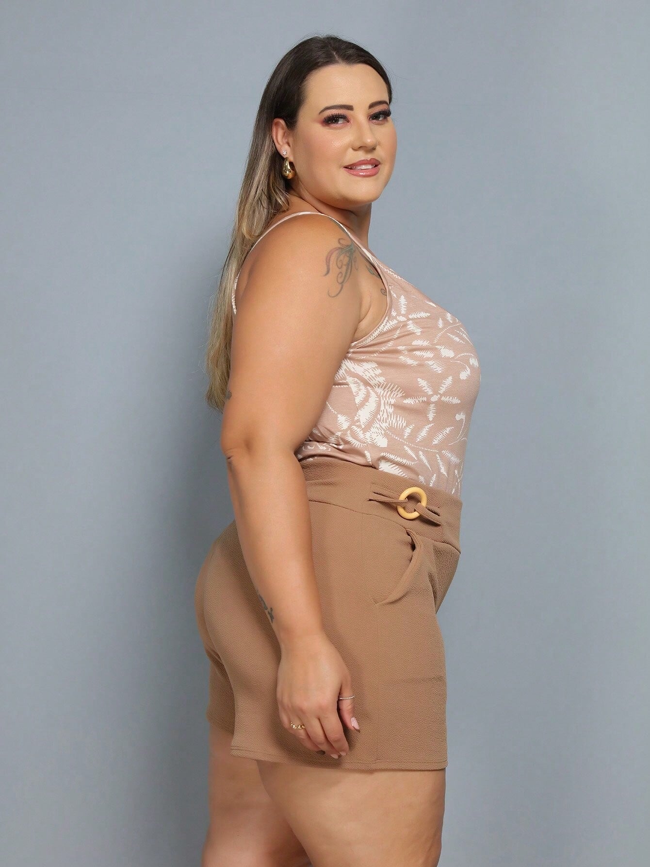 Short Crepe Com Bolso Plus Size Jaqueline