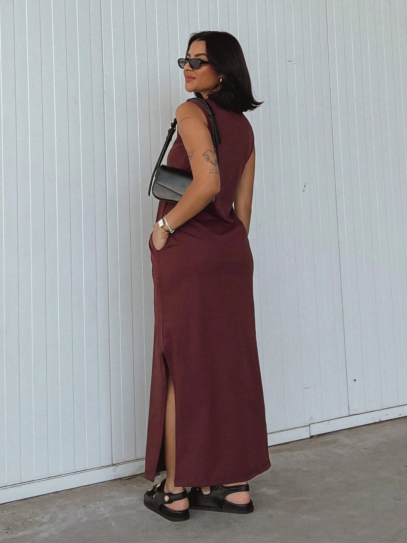 Vestido Cavado Com Fenda Valentina