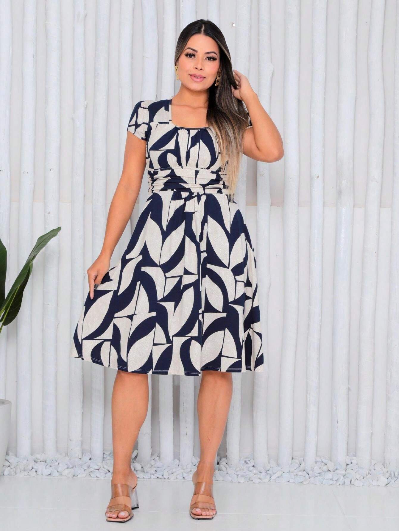 Vestido Mídi Gola Quadrada Estampado Cecília Azul Marinho / P