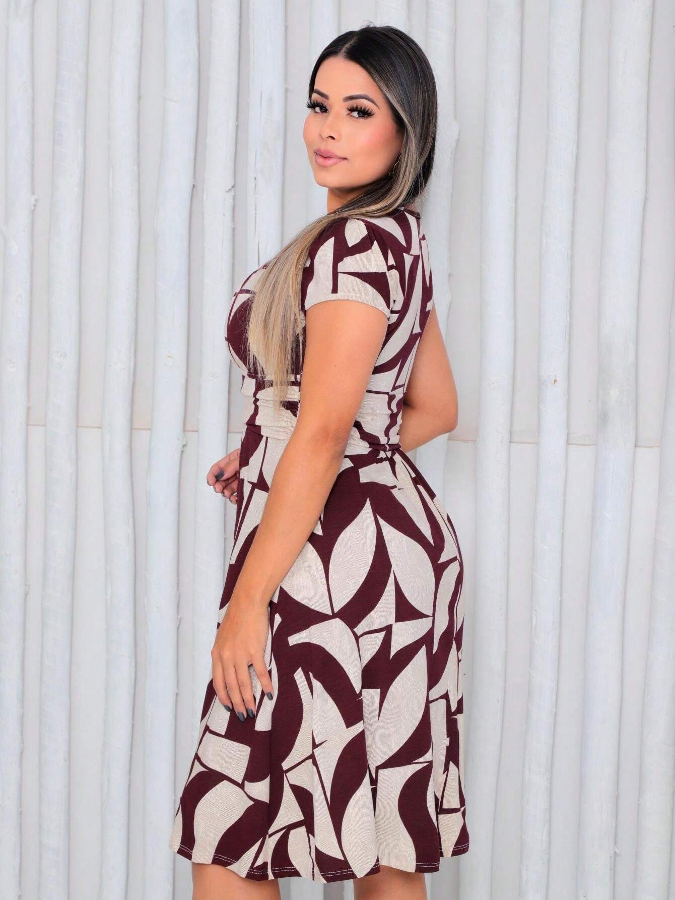Vestido Mídi Gola Quadrada Estampado Cecília
