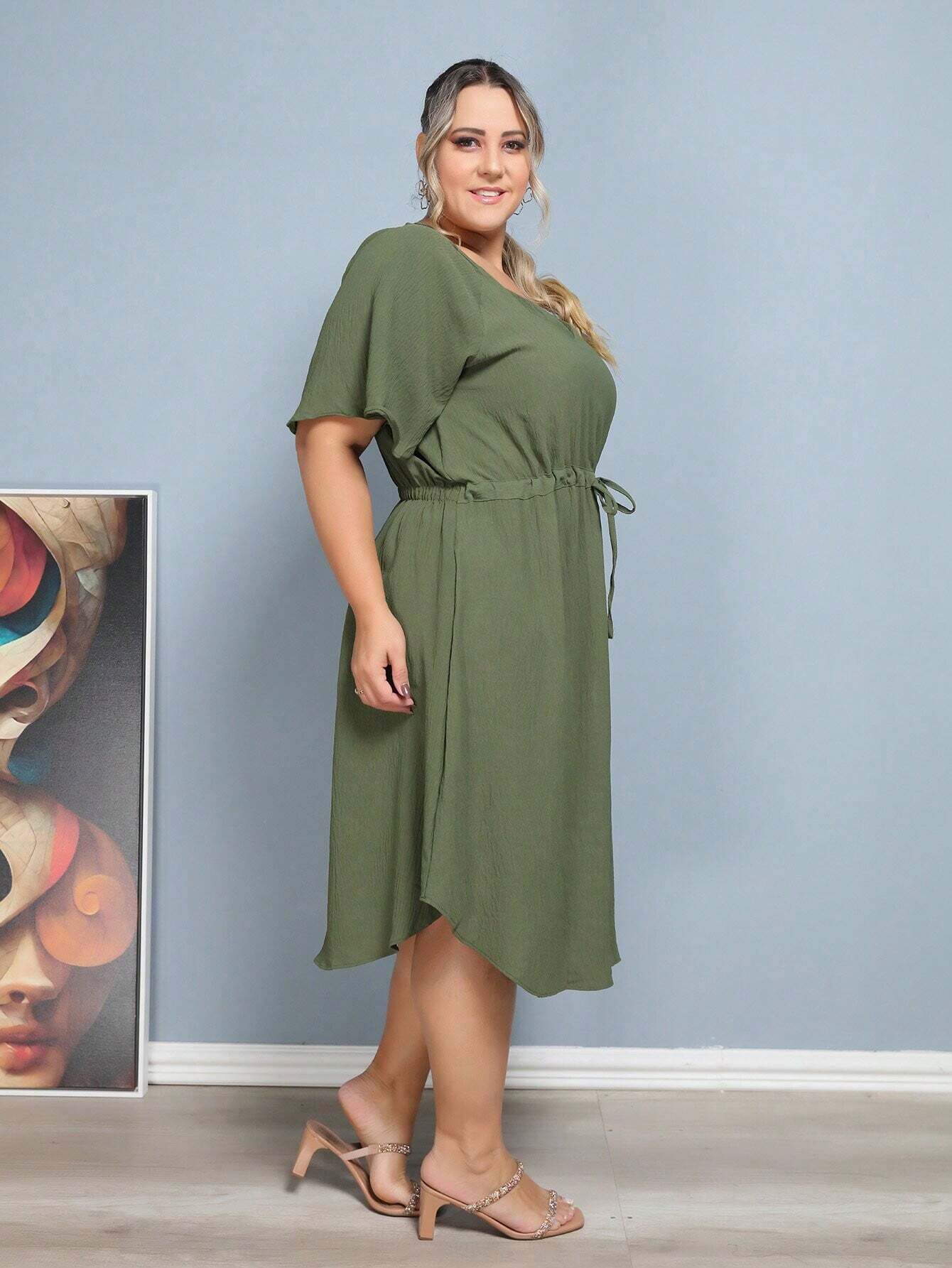 Vestido Com Manga Esvoaçante E Cinto De Amarração Bárbara