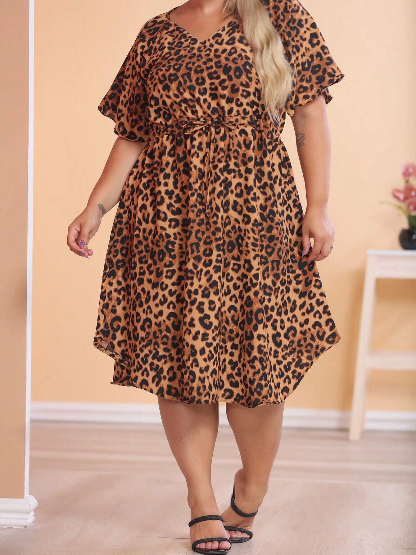 Vestido Com Manga Esvoaçante E Cinto De Amarração Bárbara