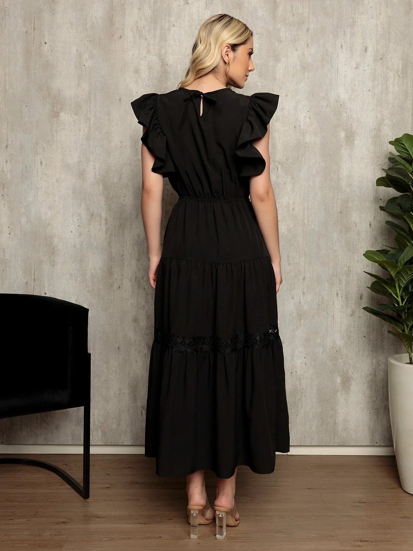 Vestido Longo Bainha Com Babado Thaís