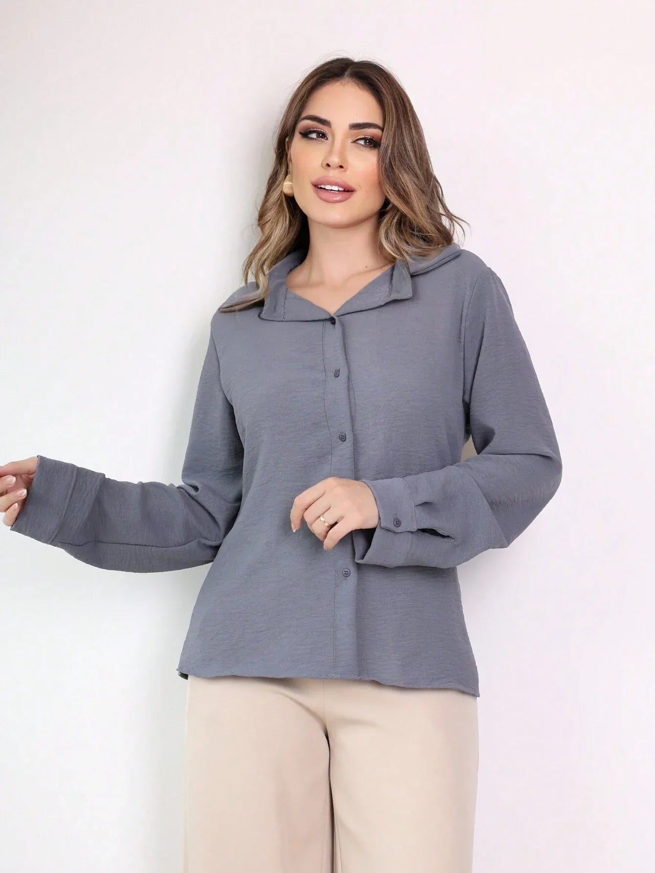 Camisa Estilo Social Com Manga Bufante E Botões Silvana Cinza / P