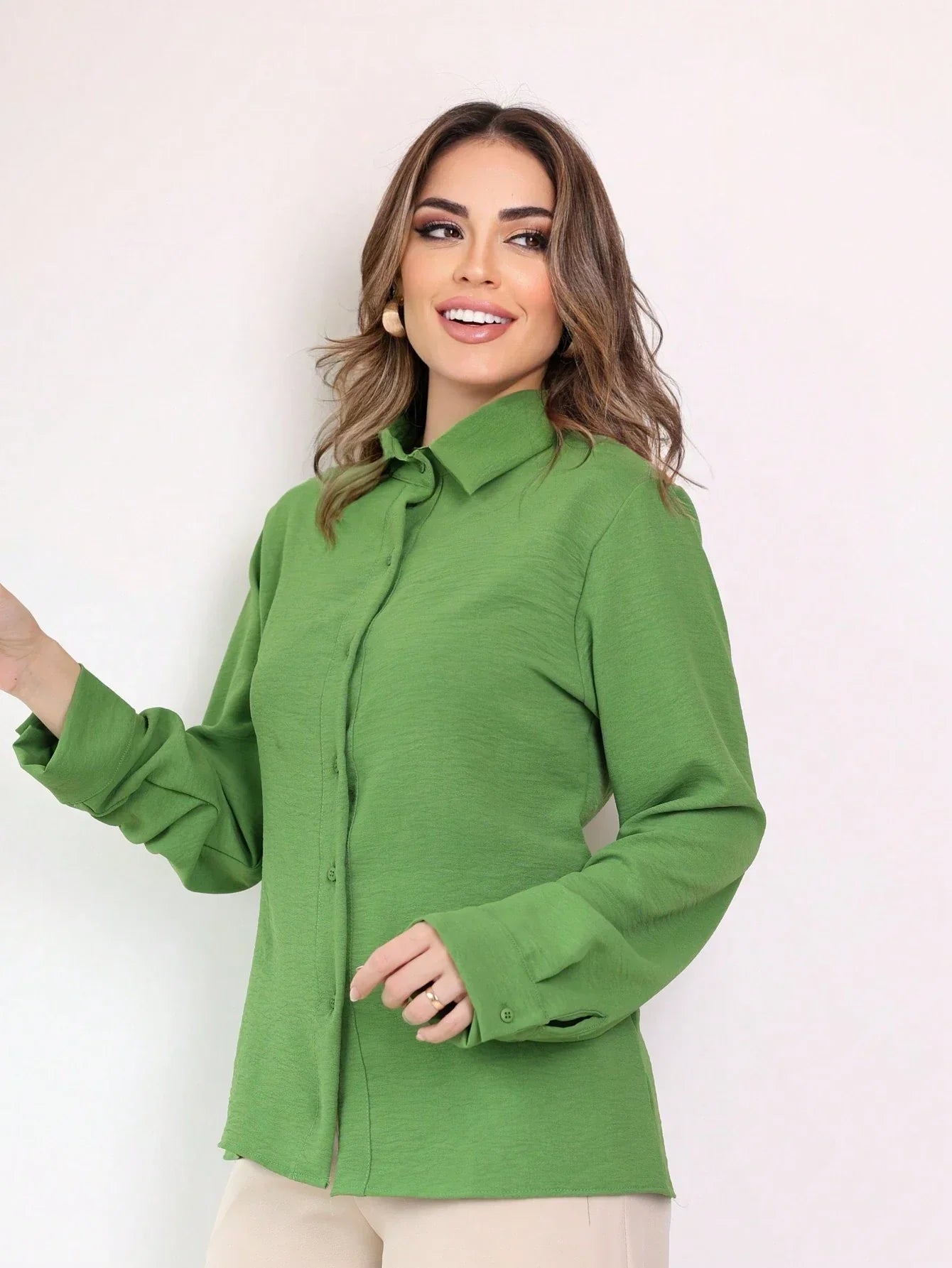 Camisa Estilo Social Com Manga Bufante E Botões Silvana