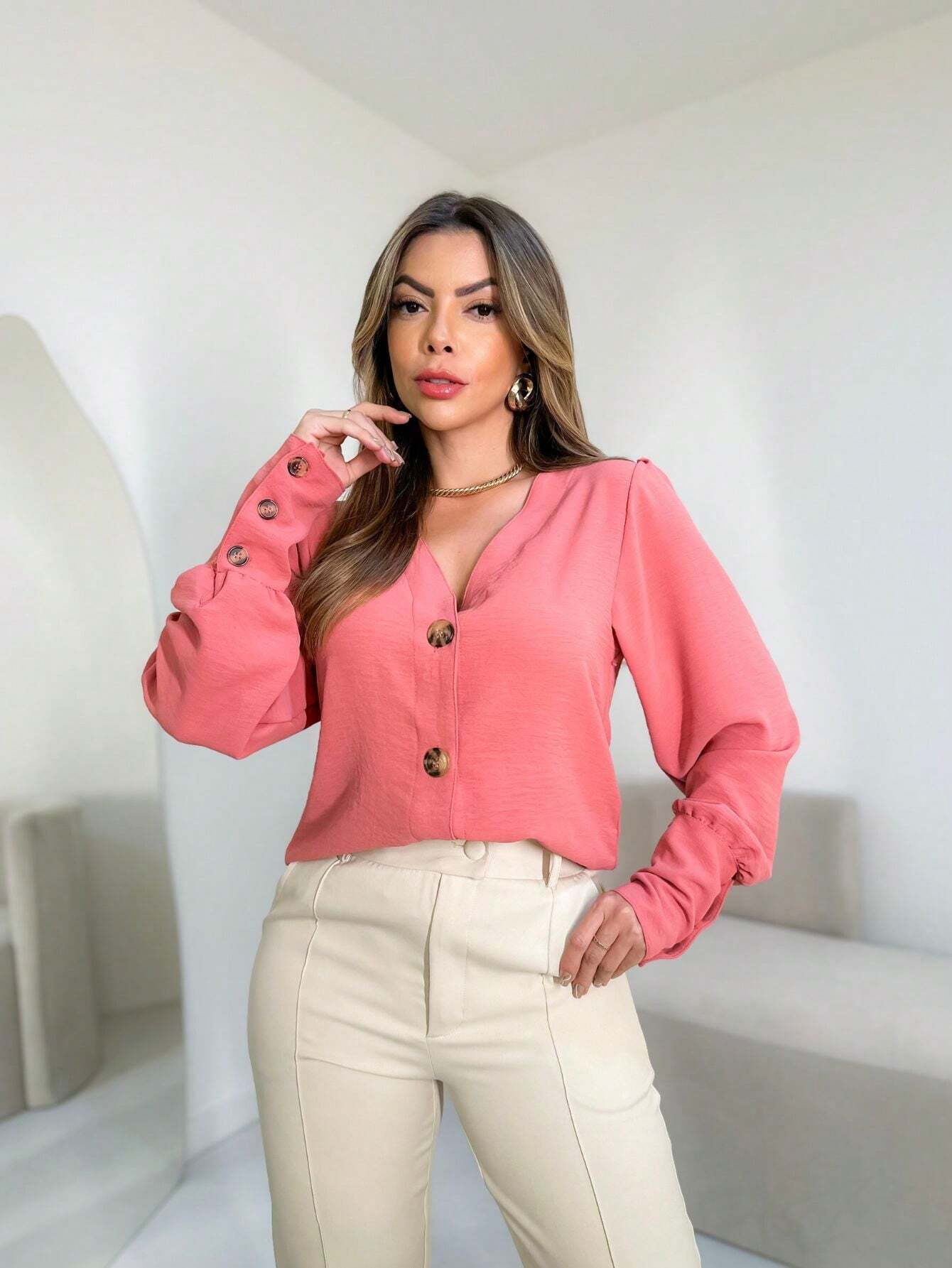 Camisa Manga Longa Decote Em V Com Botão Cristina