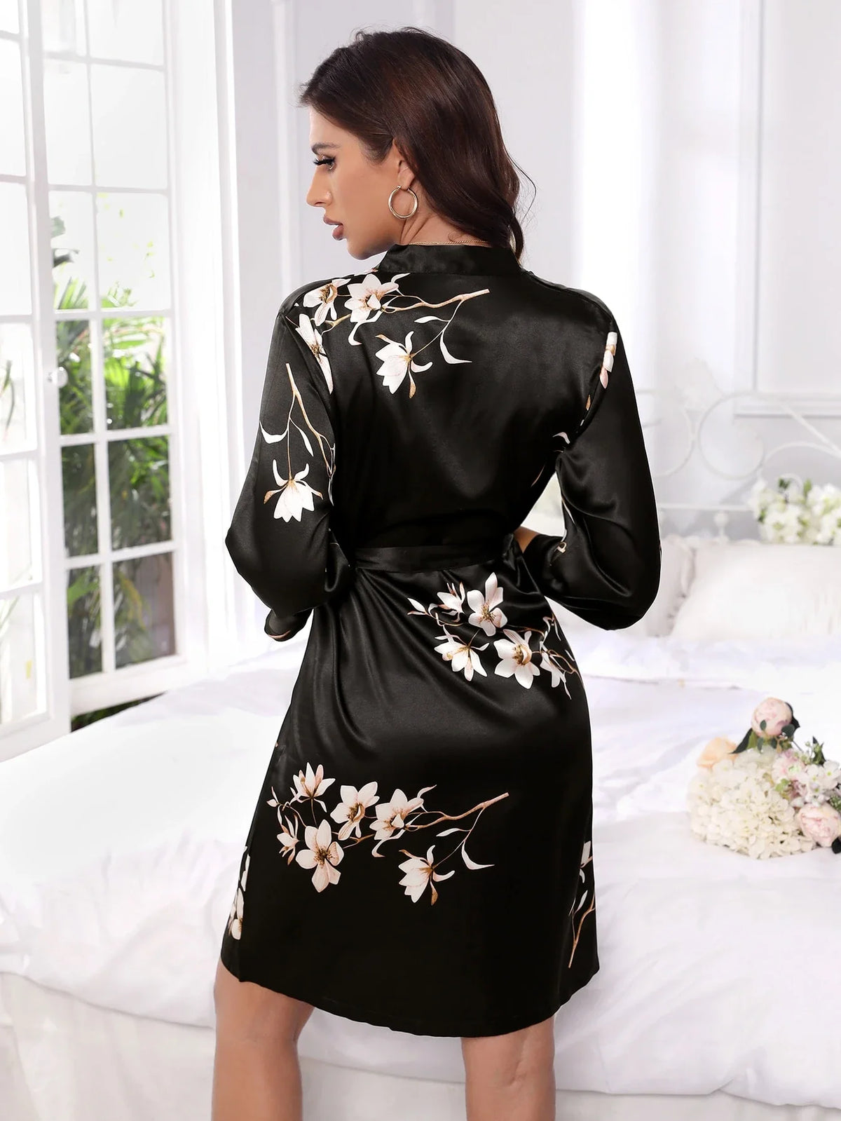 LuxeNights Com cinto Floral elegante Manto feminino