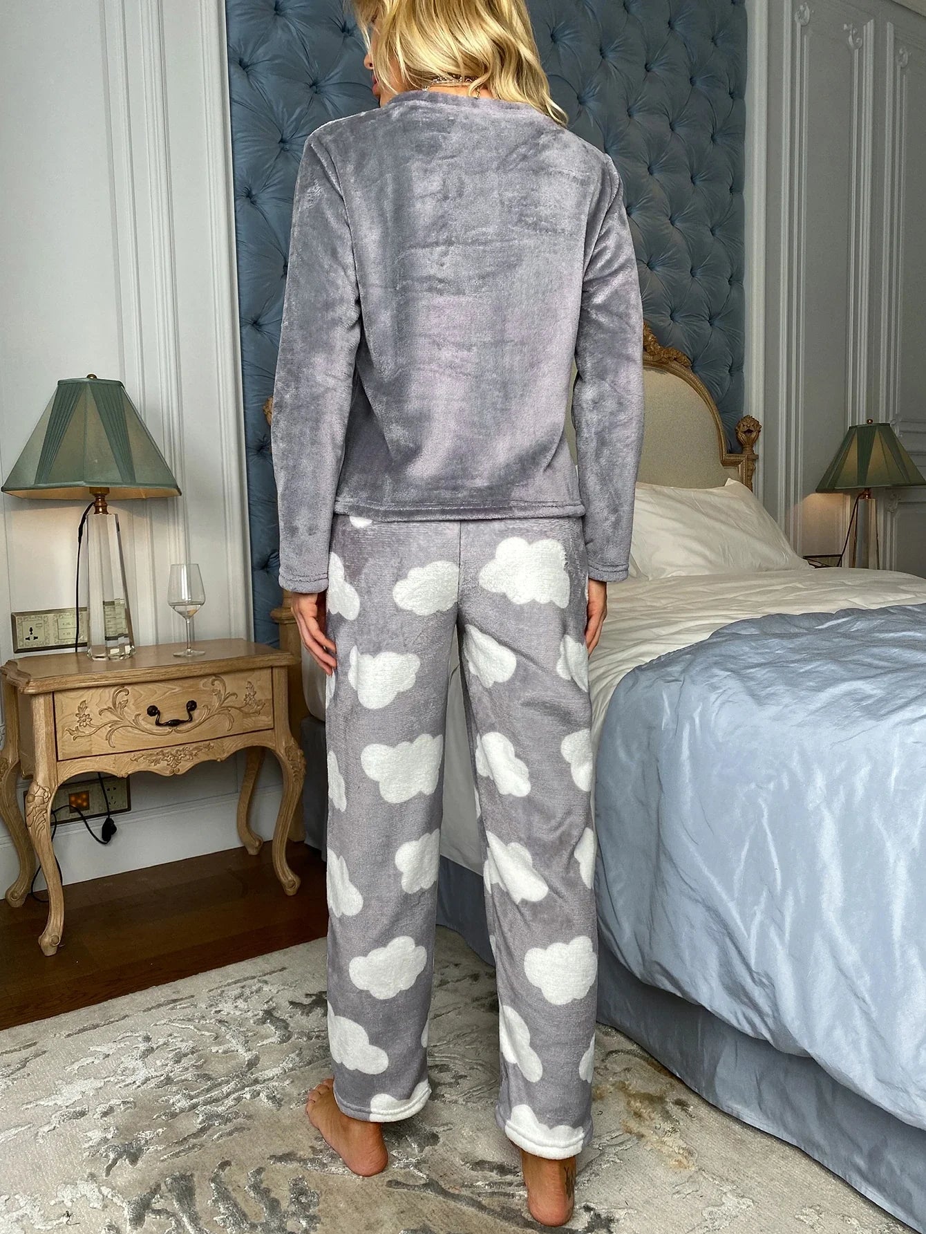 Conjunto de Pijama de Manga Longa de Flanela com Bordado de Cílios