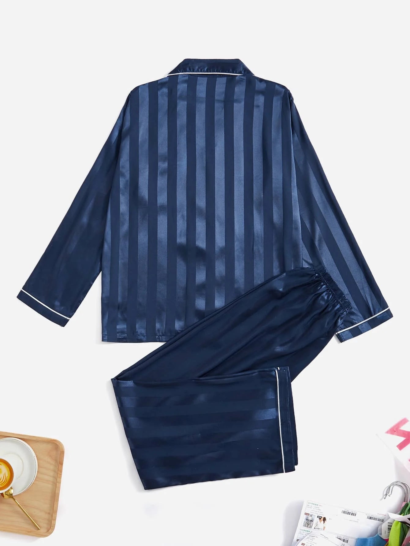 SHEIN Conjunto de pijama de cetim com acabamento em contraste