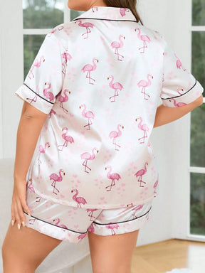Conjunto de pijama em cetim com detalhes em piping de contraste estampado de flamingo