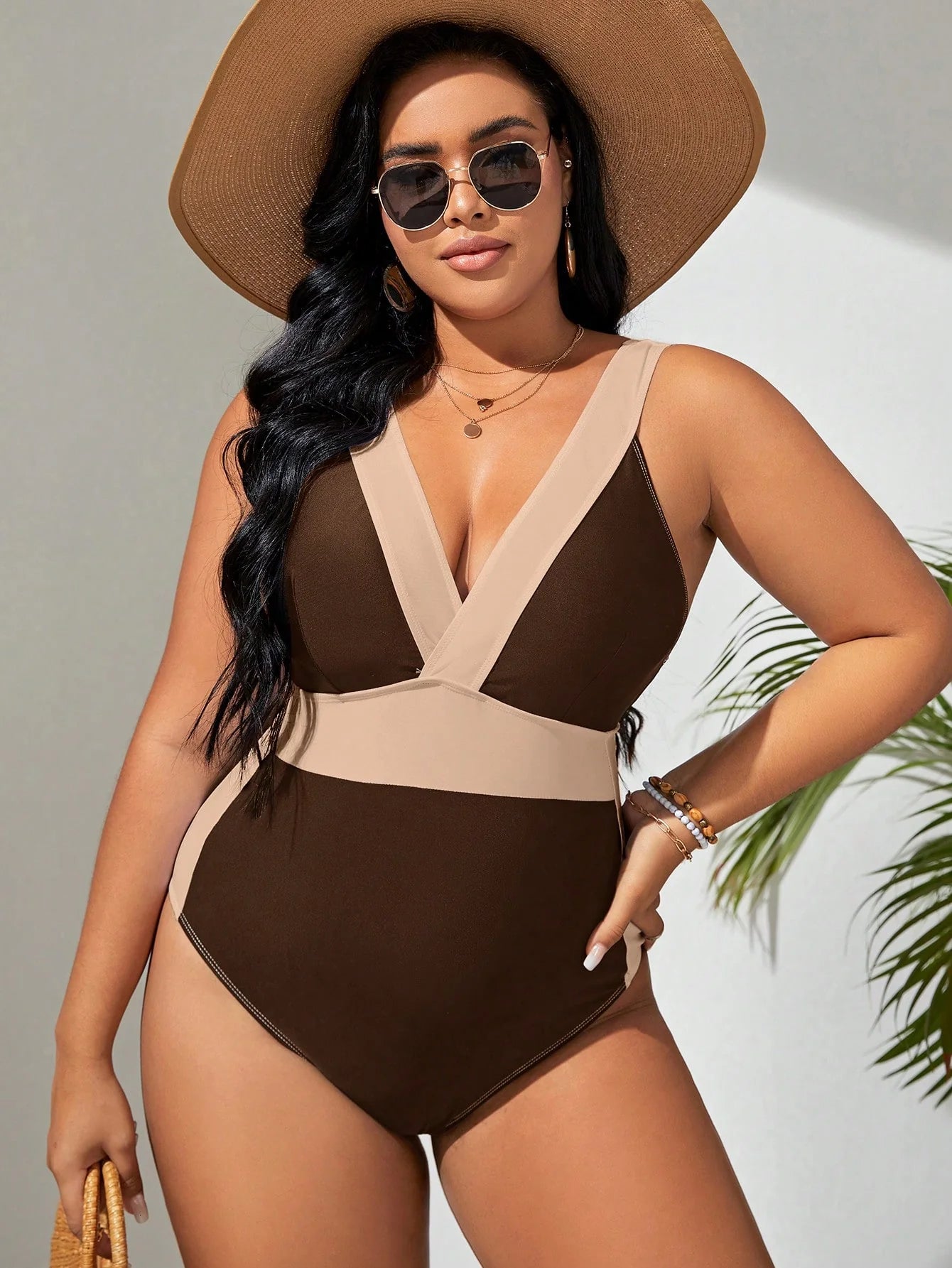 SHEIN Swim Curve Plus Bloco De Cores Gola de Mergulho Fato De Banho De Uma Peça