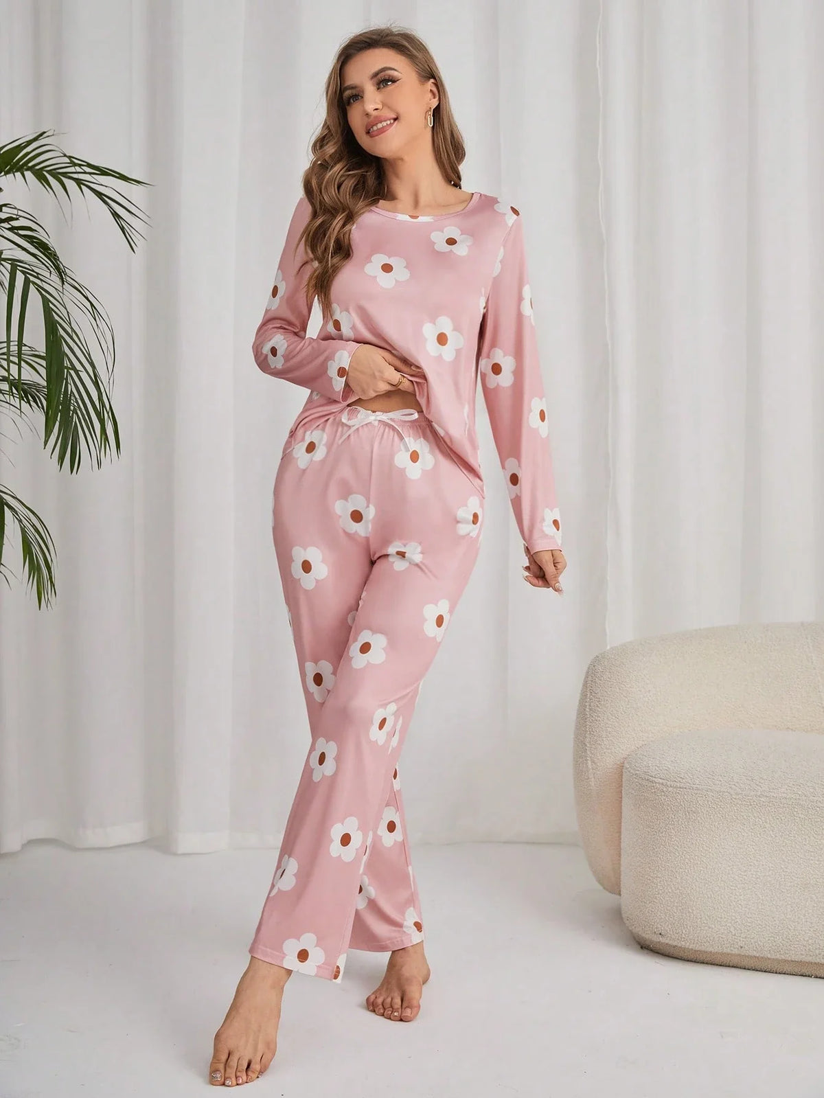 Conjunto de Pijama / Pijama com Estampa Floral de Camiseta e Calça