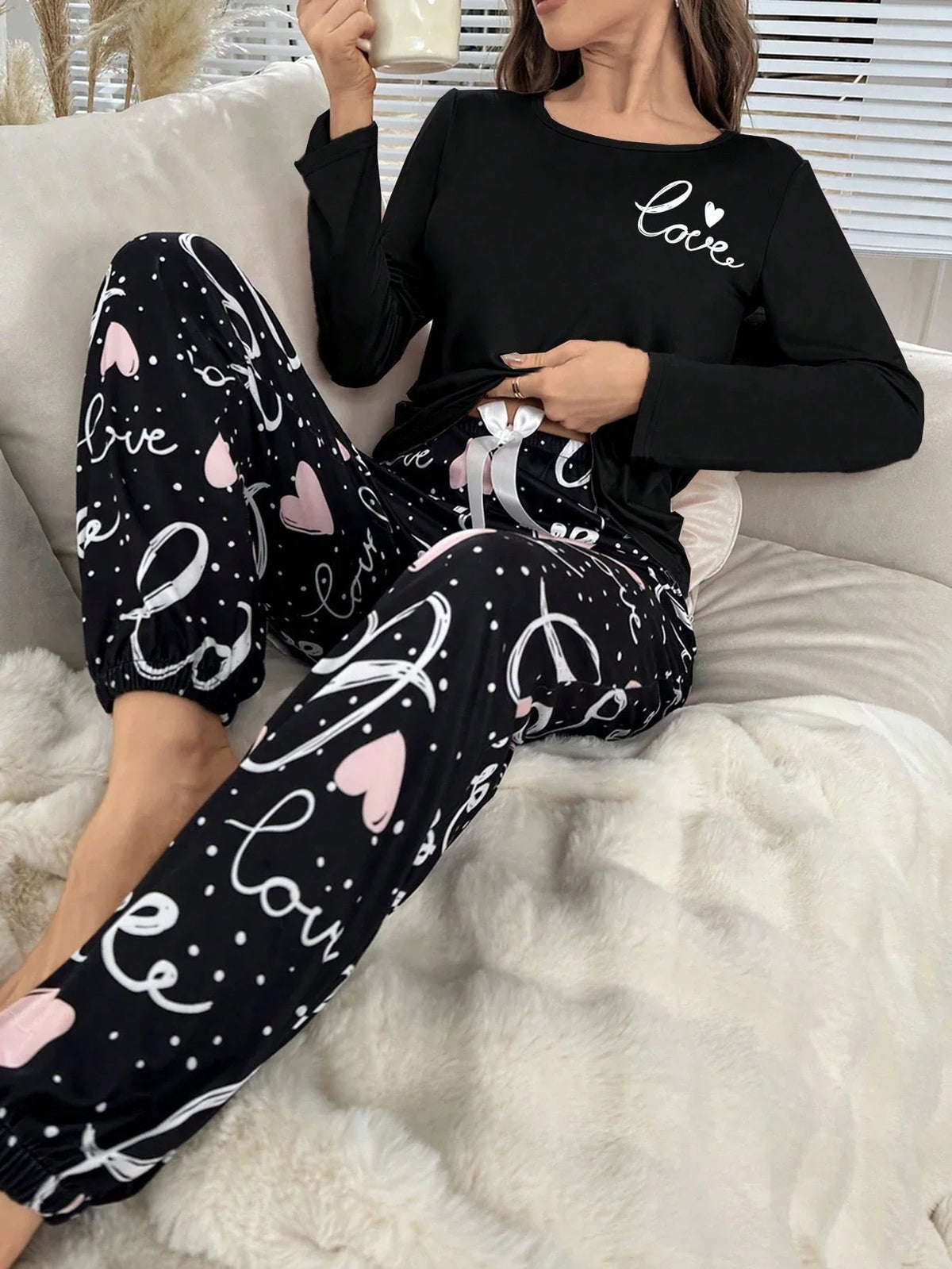 Pijama/Conjunto de Pijama com Estampa de Coração e Letra