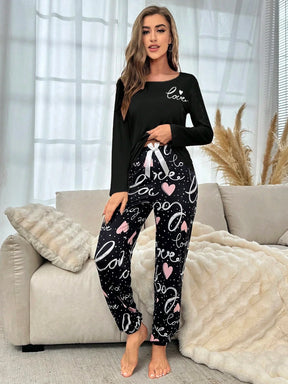Pijama/Conjunto de Pijama com Estampa de Coração e Letra