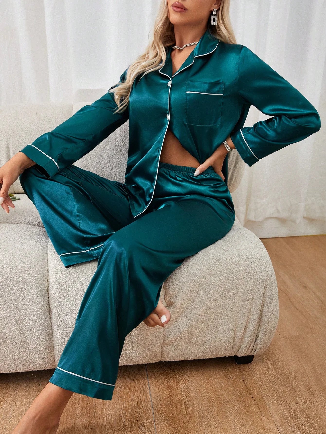 Conjunto de Pijama Feminino Tecido Jacquard Estampa de Animal