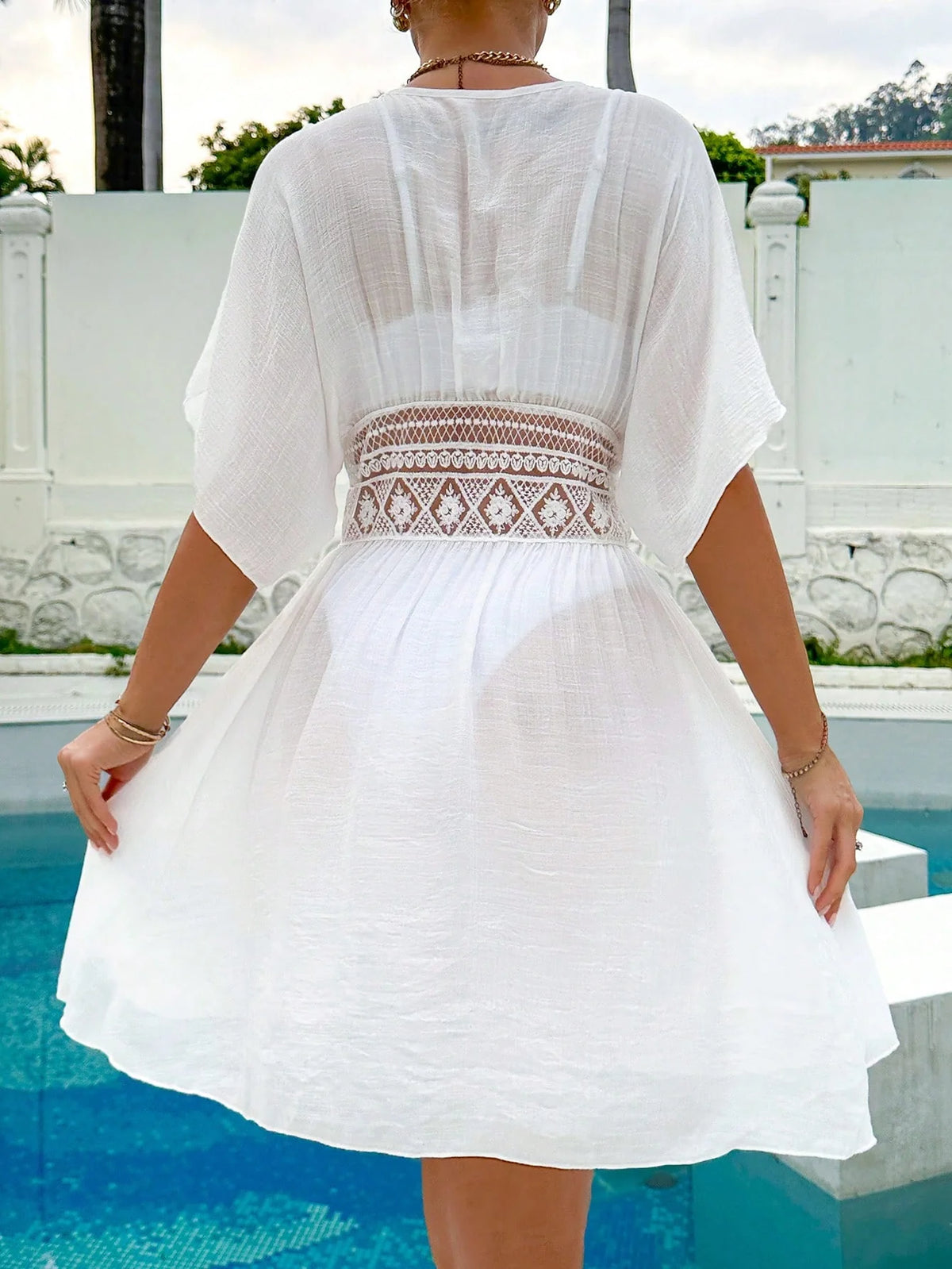 SHEIN Swim Kimono estilo manga morcego feminino para uso casual e em resorts de verão na praia