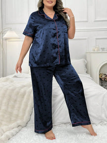 Conjunto de pijama Plus Size com gola em V, de manga curta e calça comprida em seda jacquard
