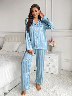 SHEIN Conjunto de pijama de cetim com acabamento em contraste