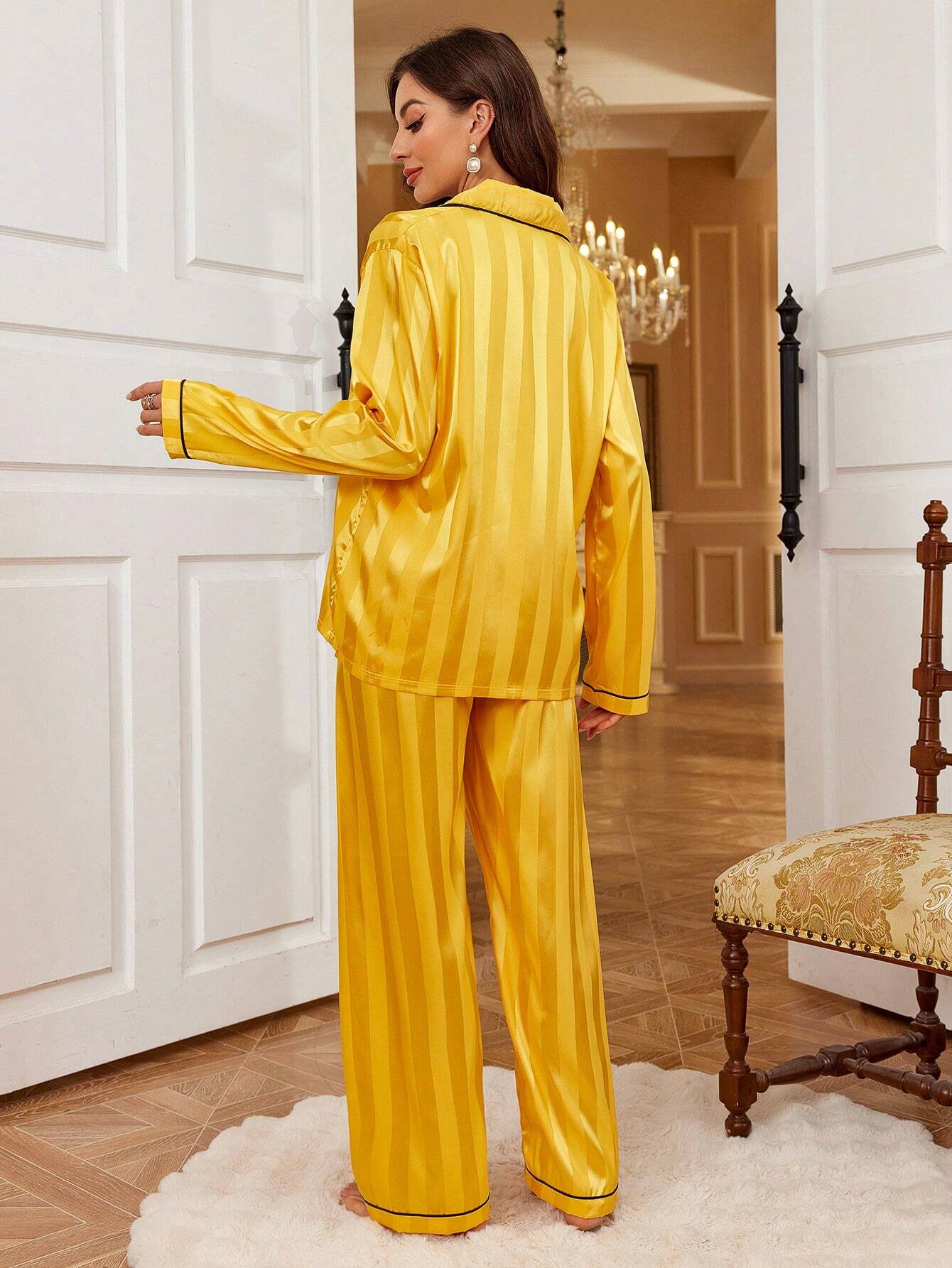 SHEIN Conjunto de pijama de cetim com acabamento em contraste