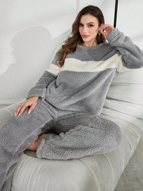 Pijama Longo Peluciado Thaís