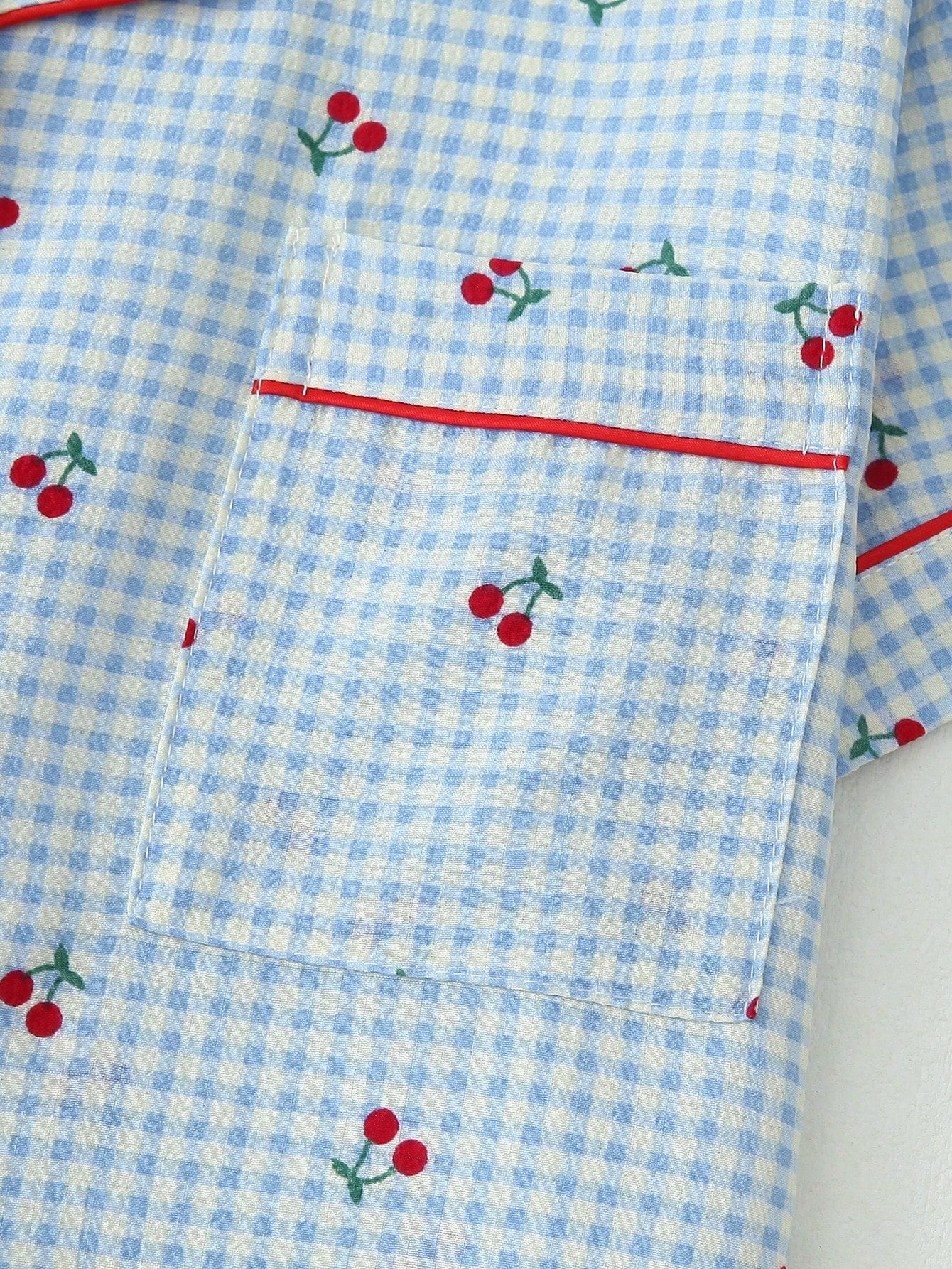 2 peças Conjunto de Pijama Feminino Estampa de Cereja Fofo, Top com Botões de Lapela e Manga Curta, e Shorts com Laço, Roupa de Dormir e Loungewear de Verão, Conjunto de Duas Peças