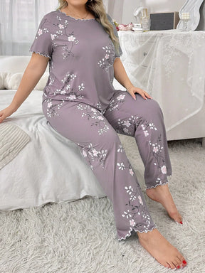 Conjunto de Pijama Plus Size com Estampa Floral, Laço Decorativo e Manga Curta e Calça Longa