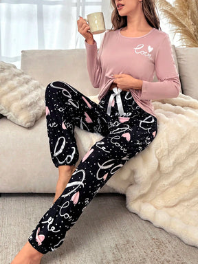 Pijama/Conjunto de Pijama com Estampa de Coração e Letra