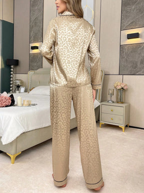 Conjunto de Pijama Feminino Tecido Jacquard Estampa de Animal
