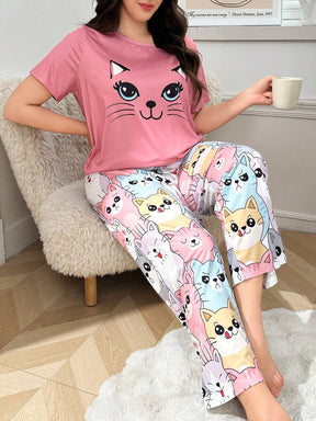 Conjunto de Pijama Estampa de Gato Fofa em Plus Size