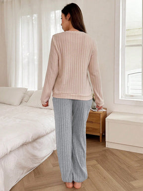 Dream Adore Conjunto de Pijama de Manga Longa com Decote Careca, Forrado Termicamente, com Bordado de Coração e Letra, Outono/Inverno