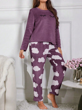 Conjunto de Pijama de Manga Longa de Flanela com Bordado de Cílios