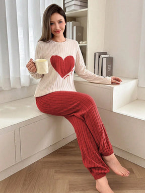 Dream Adore Conjunto de Pijama de Manga Longa com Decote Careca, Forrado Termicamente, com Bordado de Coração e Letra, Outono/Inverno