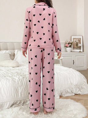 Conjunto de Pijama Feminino com Gola de Recorte Contrastante, Aberta na Frente, Formato de Coração e Franzido