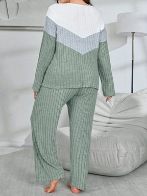SHEIN My Everyday Conjunto de Pijama Folgado Plus Size de Tecido de Malha Felpudo Retalho