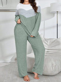 SHEIN My Everyday Conjunto de Pijama Folgado Plus Size de Tecido de Malha Felpudo Retalho