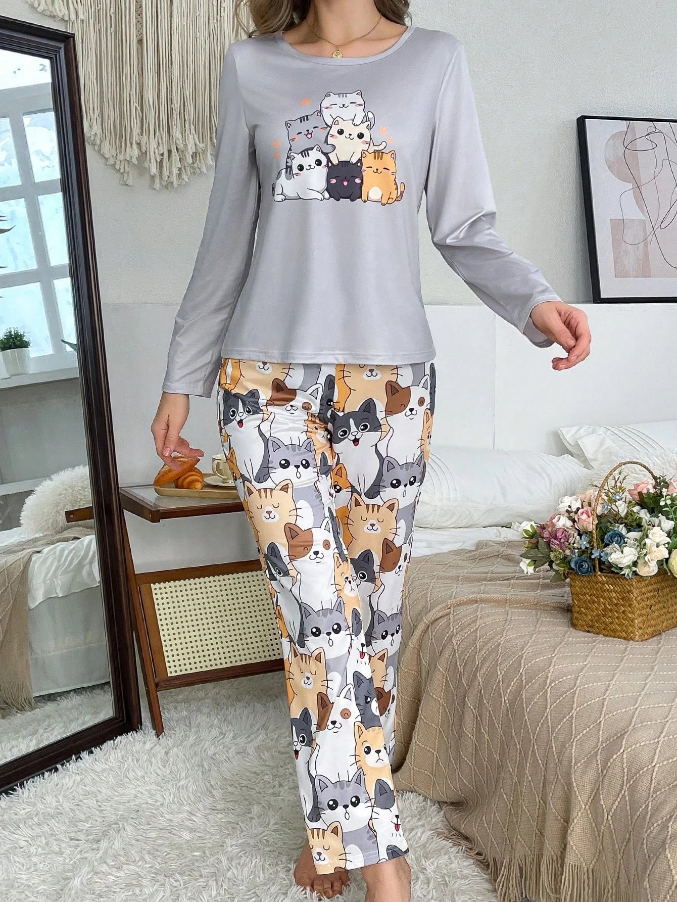 Conjunto de Pijama Feminino com Estampa Fofa de Gato