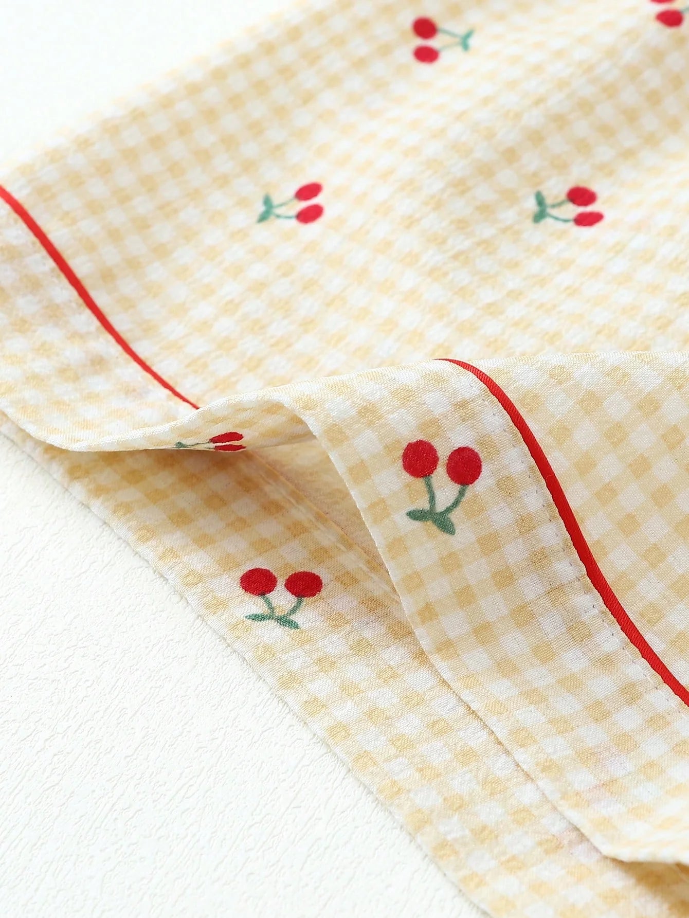 2 peças Conjunto de Pijama Feminino Estampa de Cereja Fofo, Top com Botões de Lapela e Manga Curta, e Shorts com Laço, Roupa de Dormir e Loungewear de Verão, Conjunto de Duas Peças