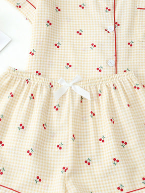 2 peças Conjunto de Pijama Feminino Estampa de Cereja Fofo, Top com Botões de Lapela e Manga Curta, e Shorts com Laço, Roupa de Dormir e Loungewear de Verão, Conjunto de Duas Peças