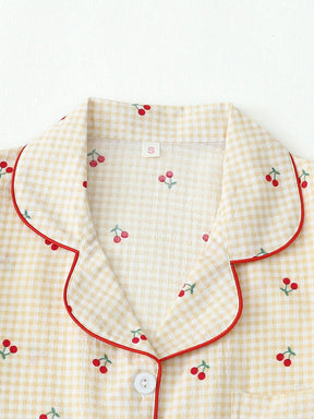 2 peças Conjunto de Pijama Feminino Estampa de Cereja Fofo, Top com Botões de Lapela e Manga Curta, e Shorts com Laço, Roupa de Dormir e Loungewear de Verão, Conjunto de Duas Peças