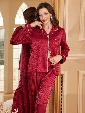 Conjunto de Pijama Feminino Tecido Jacquard Estampa de Animal