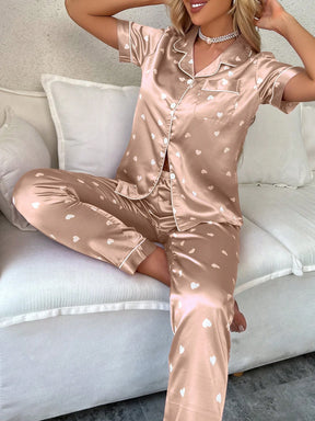 Conjunto de pijama de manga curta simulado de seda com estampa de coração, cor sólida e calça comprida com acabamento contrastante