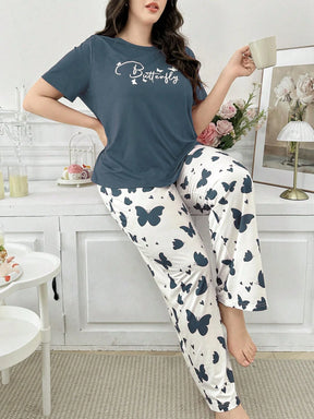 Conjunto de Pijama Plus Size com Estampa de Borboleta e Letra de Manga Curta para Mulheres