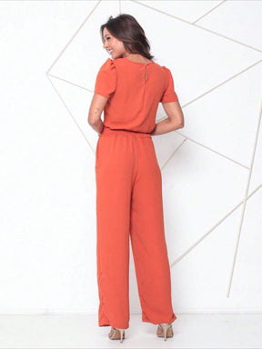 Conjunto Blusa Manga Bishop Com Gola Redonda E Calça Larga Pregas Brenda