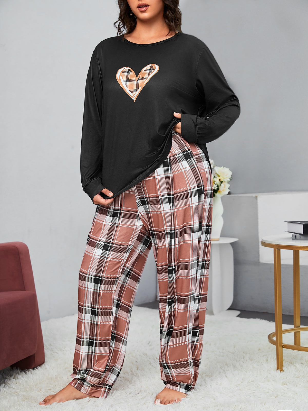 Pijama Longo Plus Size Coração Xadrez Jane