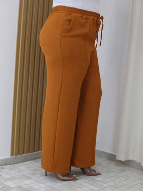 Calça Pantalona Com Detalhe De Amarração Plus Size Luciana
