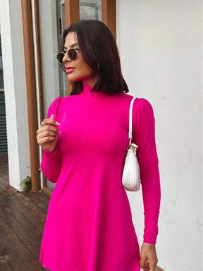Vestido Curto Manga Longa Com Gola Alta Olívia